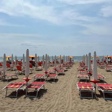Venice Queen Apartments Cavallino-Treporti Exterior foto