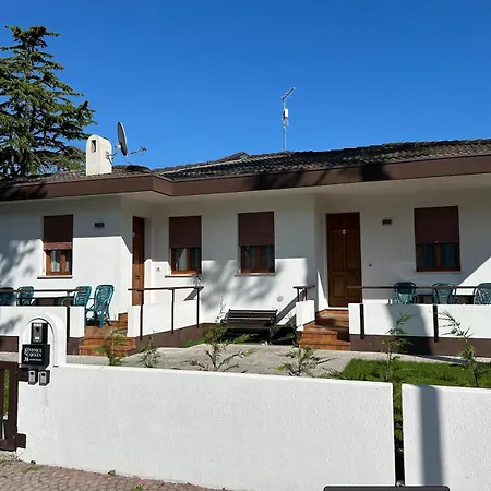 Venice Queen Apartments Cavallino-Treporti Exterior foto