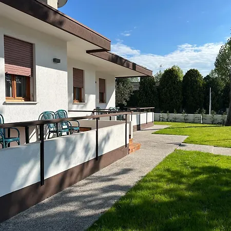 Venice Queen Apartments Cavallino-Treporti Exterior foto