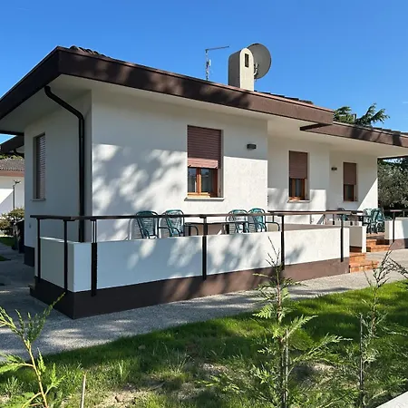 Venice Queen Apartments Cavallino-Treporti Exterior foto